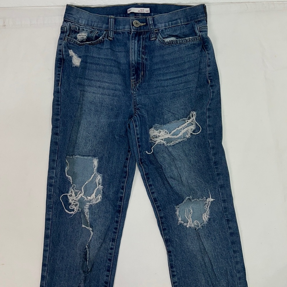 2381 women’s so mom jeans